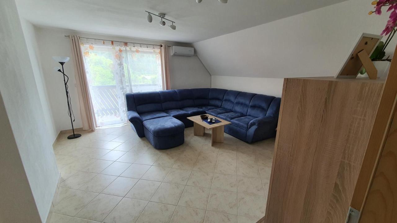Apartment Tijana Nomenj Luaran gambar