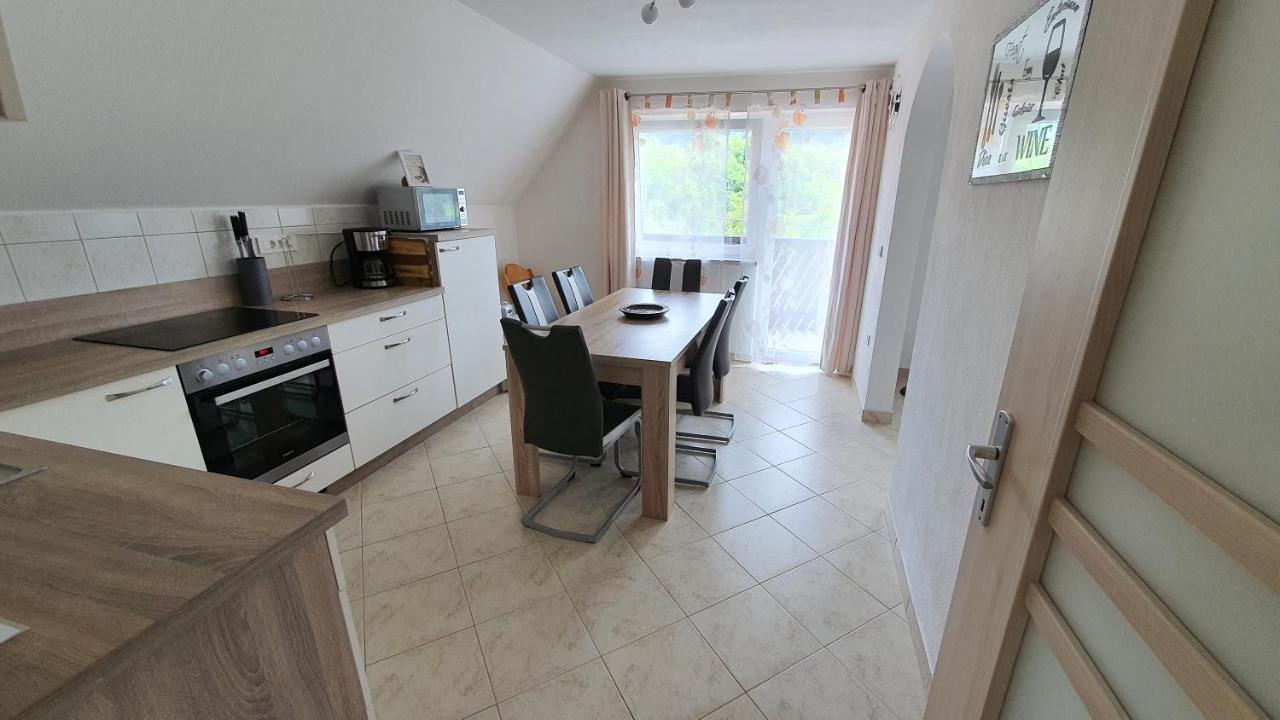 Apartment Tijana Nomenj Luaran gambar